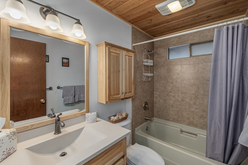 Riverhouse 3 Bedroom Home
