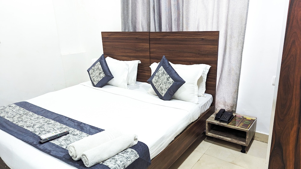 Hotel Prime Royalty Malviya Nagar