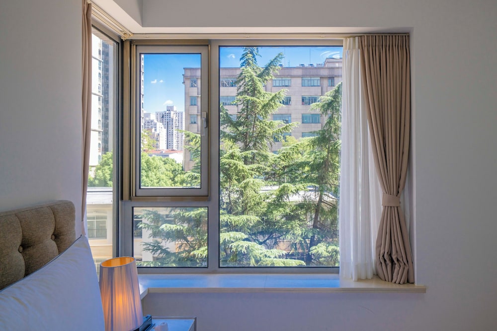 Tyms Modern 2BR 1BA Suite Xujiahui Metro