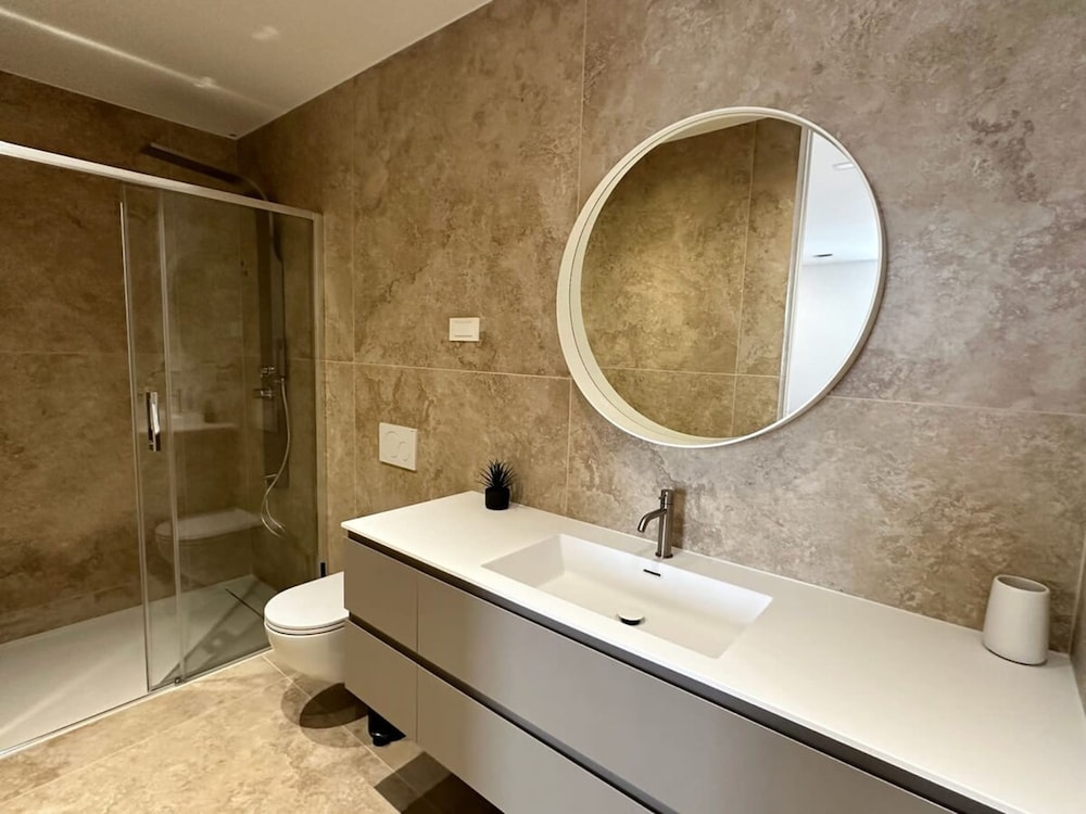 Garden Residence - Premium Alpine View Apartment