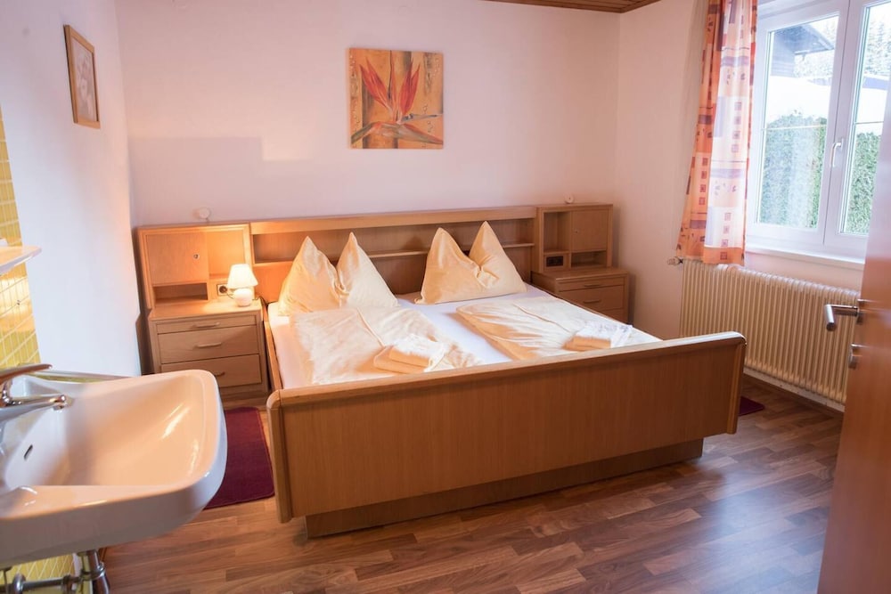 10bedroom House Obertauern-salzburg for 30 People view 3