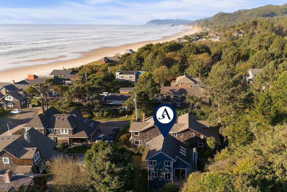 Royal Canoe by Avantstay Walk to the Shore Private Yard