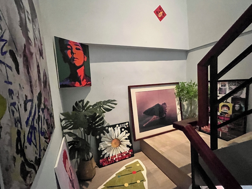 Daisy Light Hostel