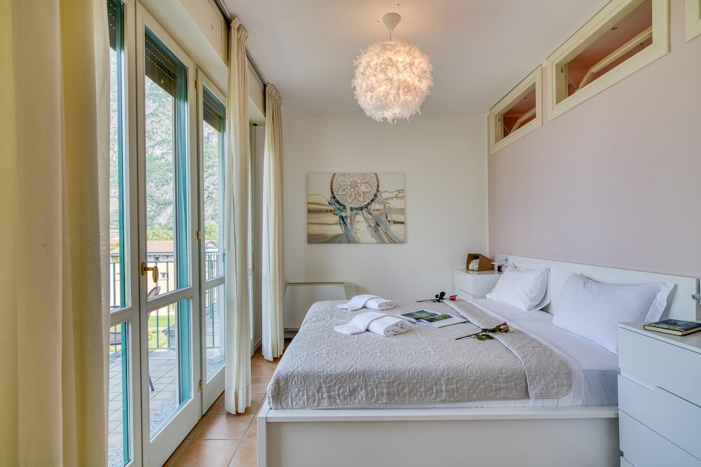 Porto Letizia T12 photo 3