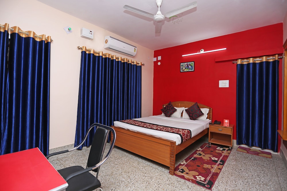 OYO 10994 Hotel Luxury INN - Property Image 15