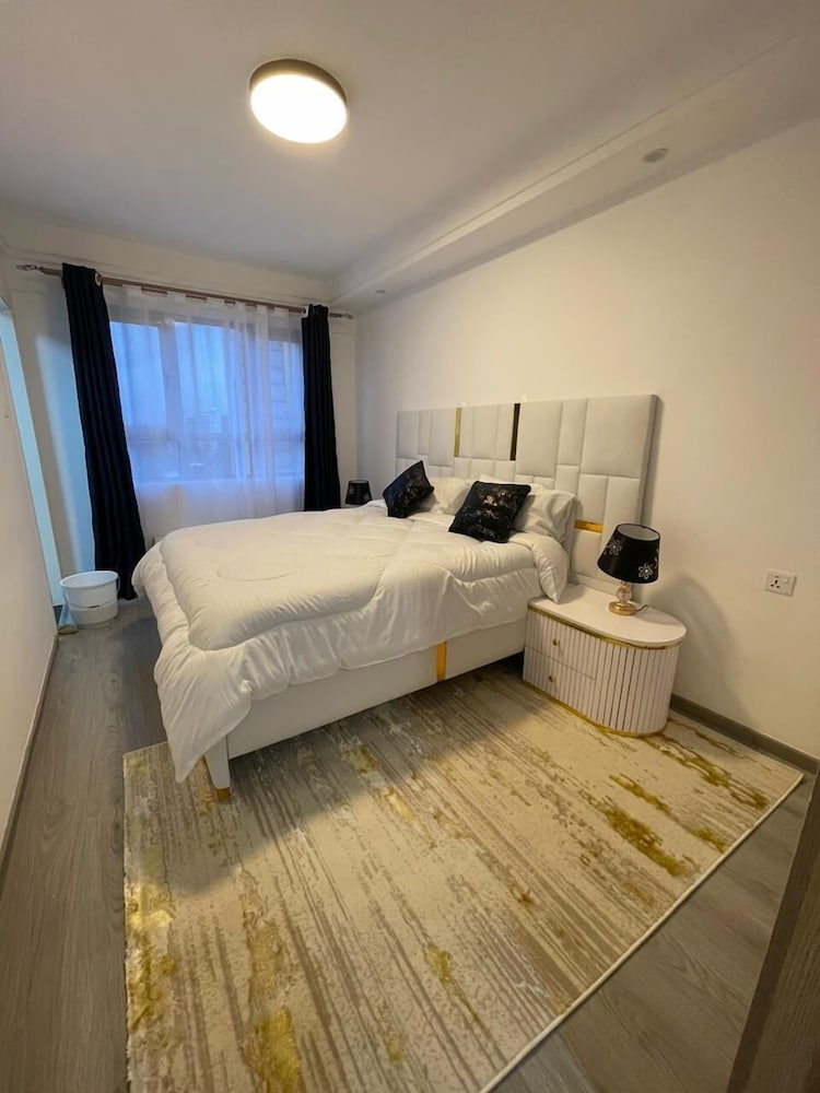 Lux Suites Goldpark  Homes Kilimani view 3