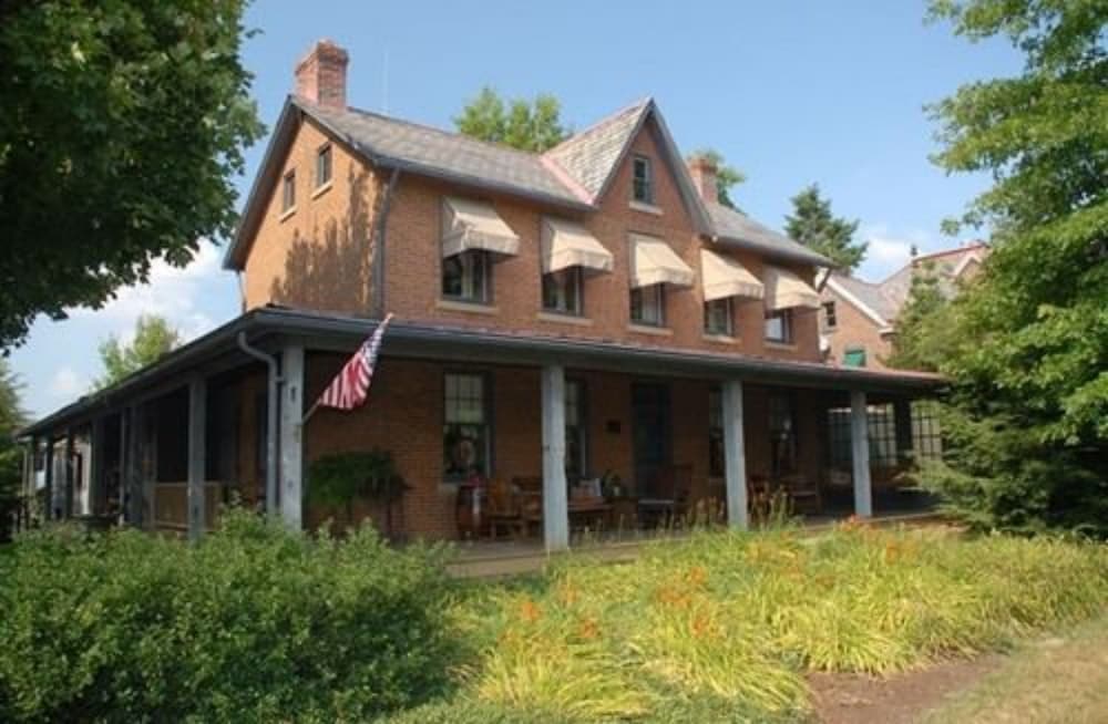 Deer Creek Winery at Watson Estate