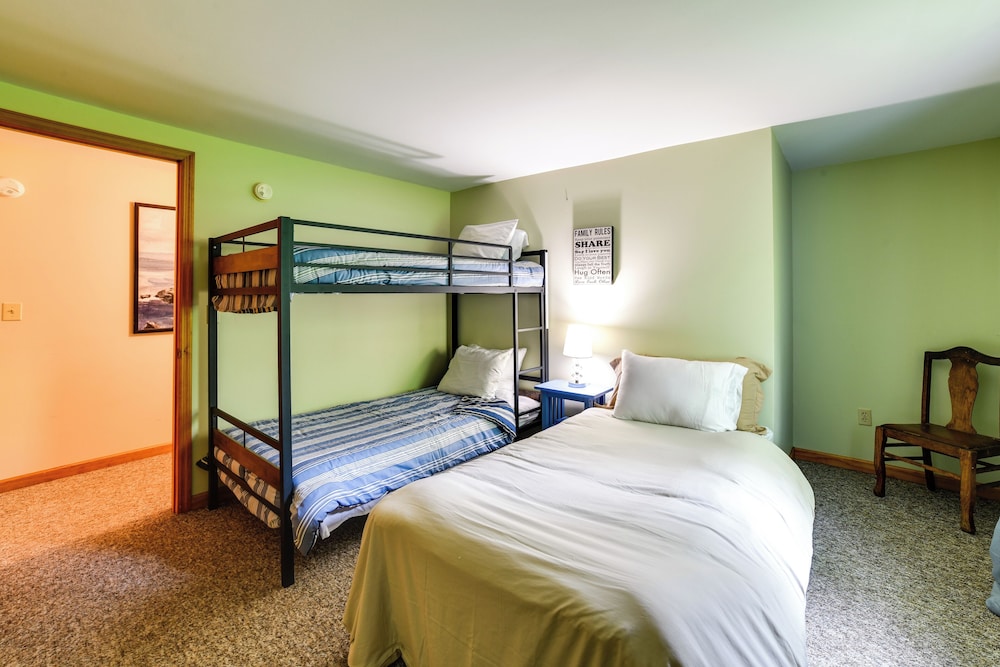 Hike & Baseball Near Cooperstown: Home on 30 Acres