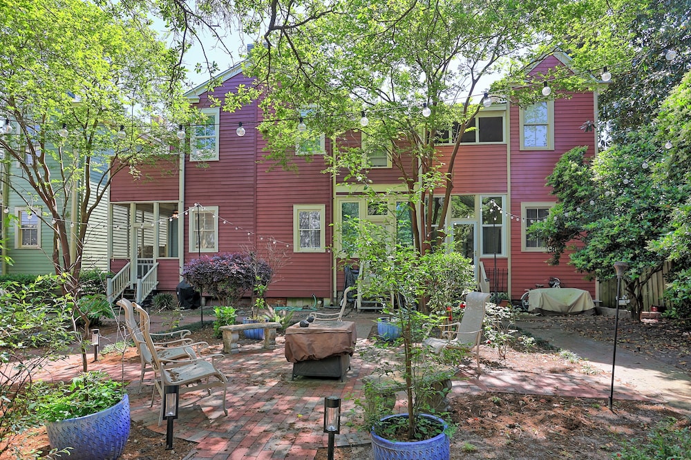 Quiet Historic Corner Home Near Downtown