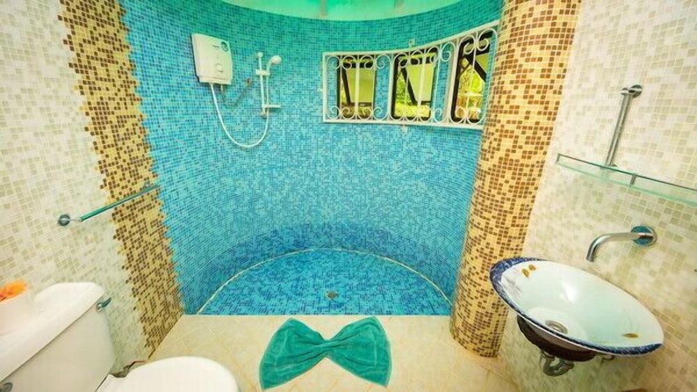 Lemongrass Lodge