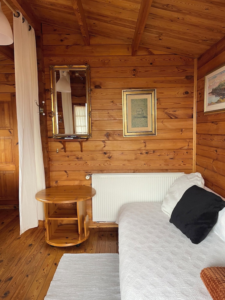 Kaldbaks-kot Cottages