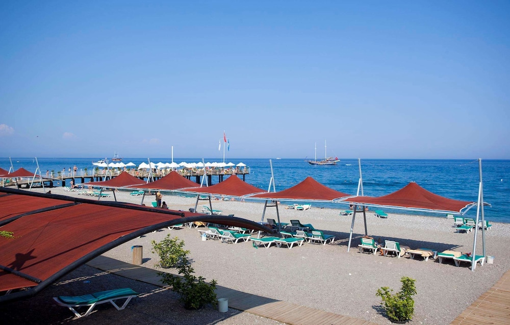 Limak Limra Hotel & Resort
