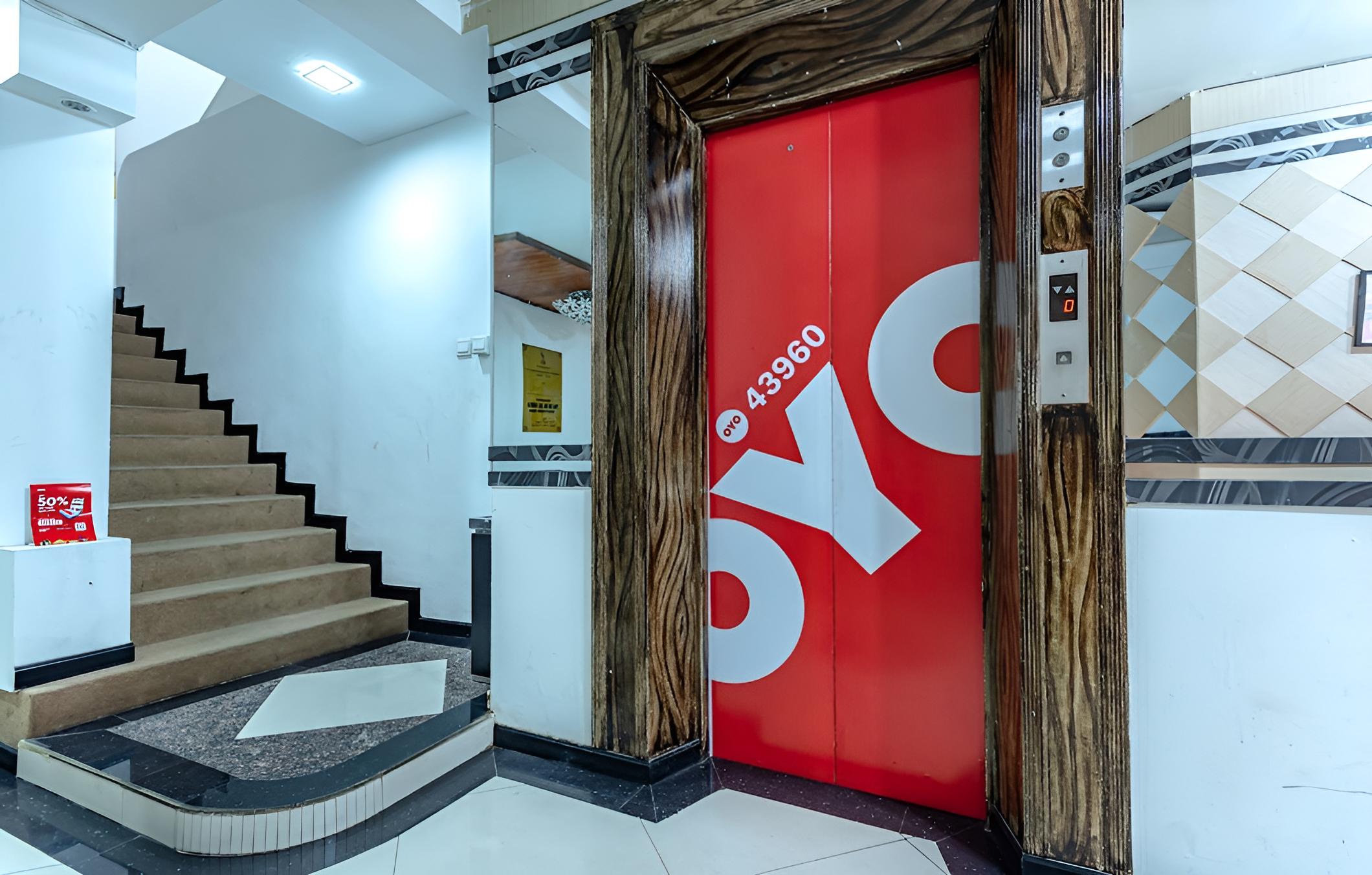 OYO 43960 Laksamana Executive & Boutique Hotel photo 3
