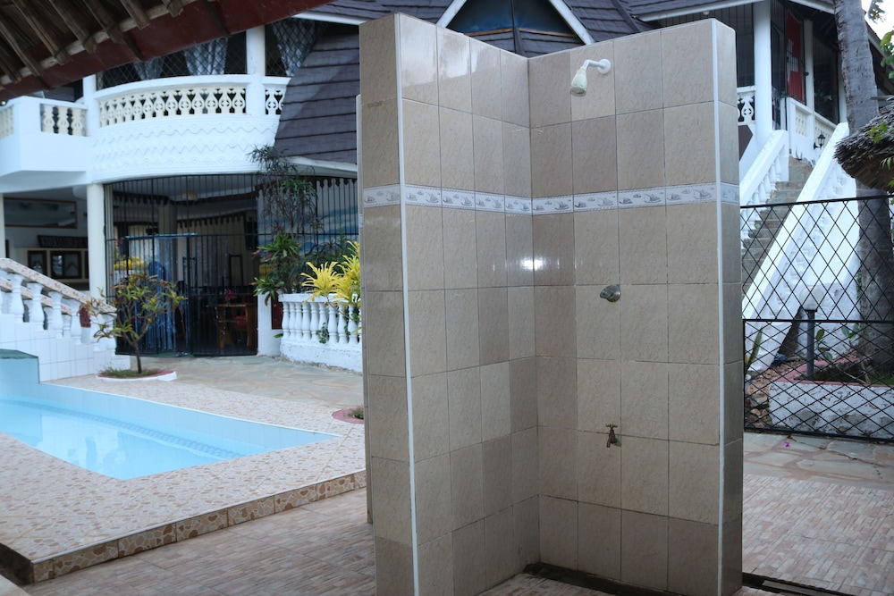 Room-a Wonderful Beach Property in Diani view 5