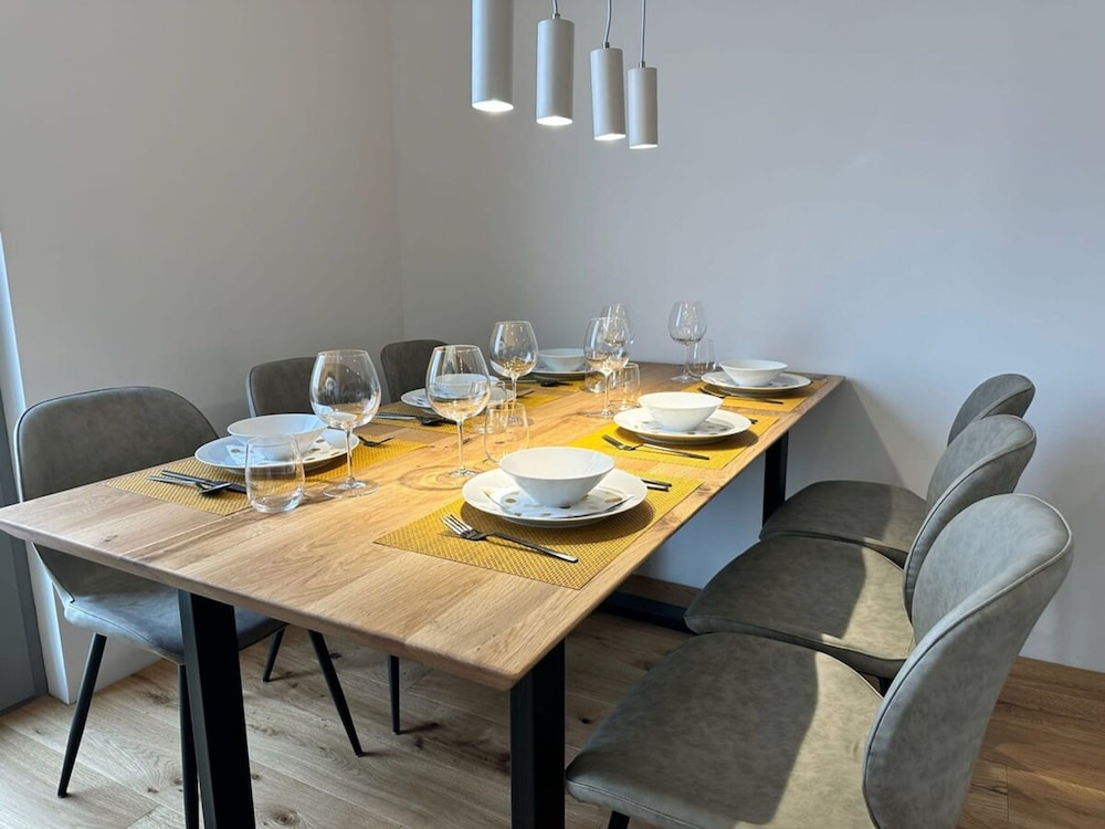 Garden Residence - Premium Alpine View Apartment