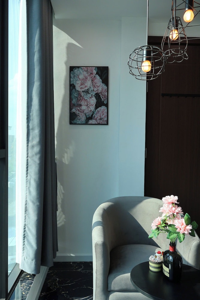 The Grand Diamond C Hotel