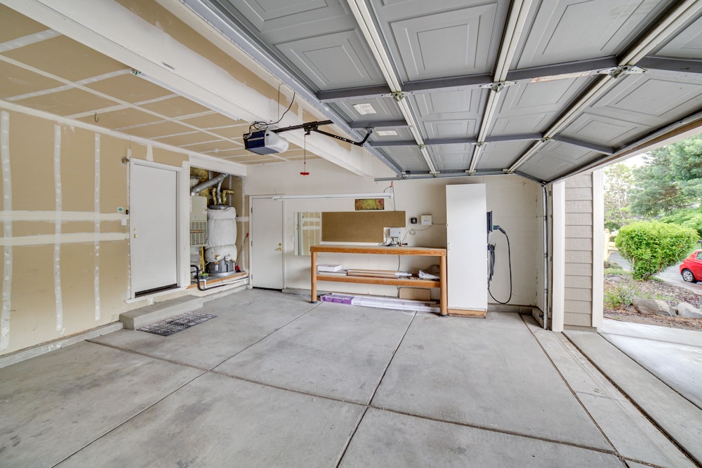 Reno Vacations - Spacious Reno Home w/ Deck  1 Mi to Downtown! - Property Image 7