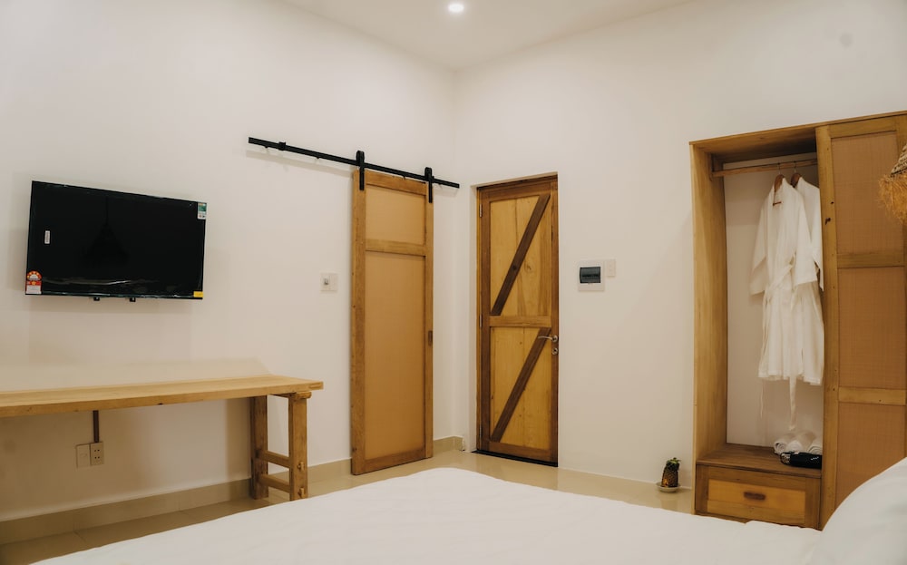 Nong Lam Ecolodge