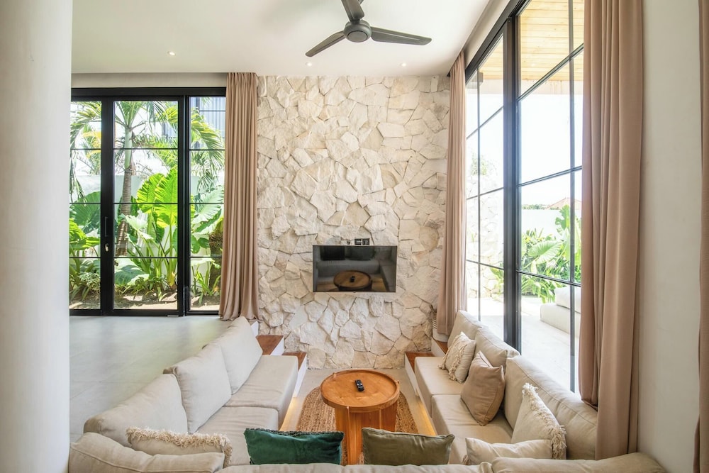 Modern 2BR Villas 5-min Walk to Canggu Beach