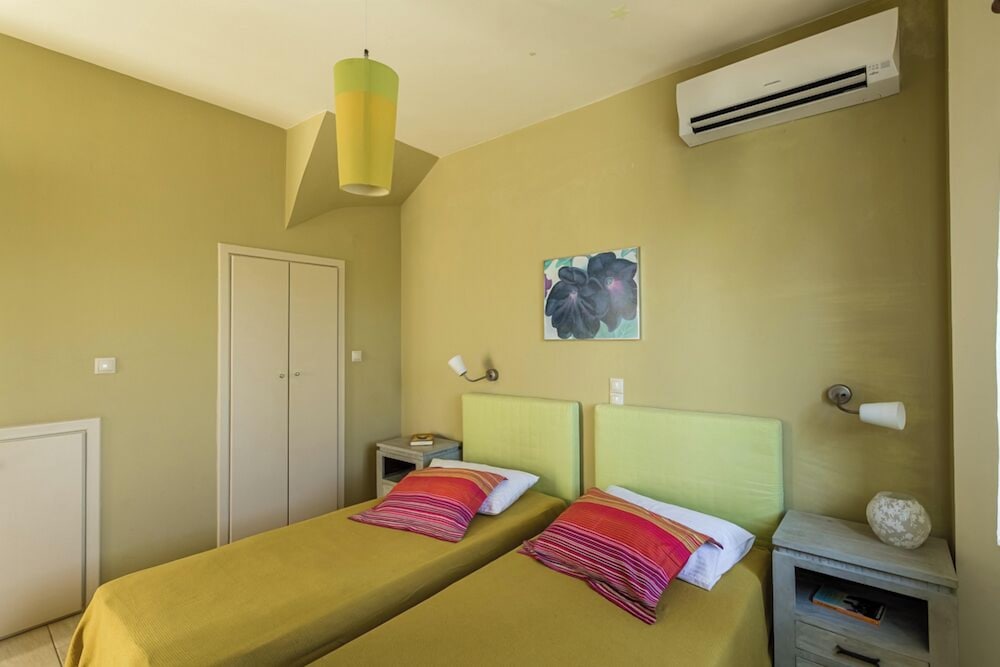 Tria Luxury Residences