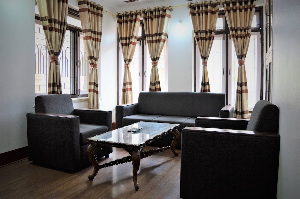 First Apartment 1bhk Thamel 5 min Walk 1st Floor