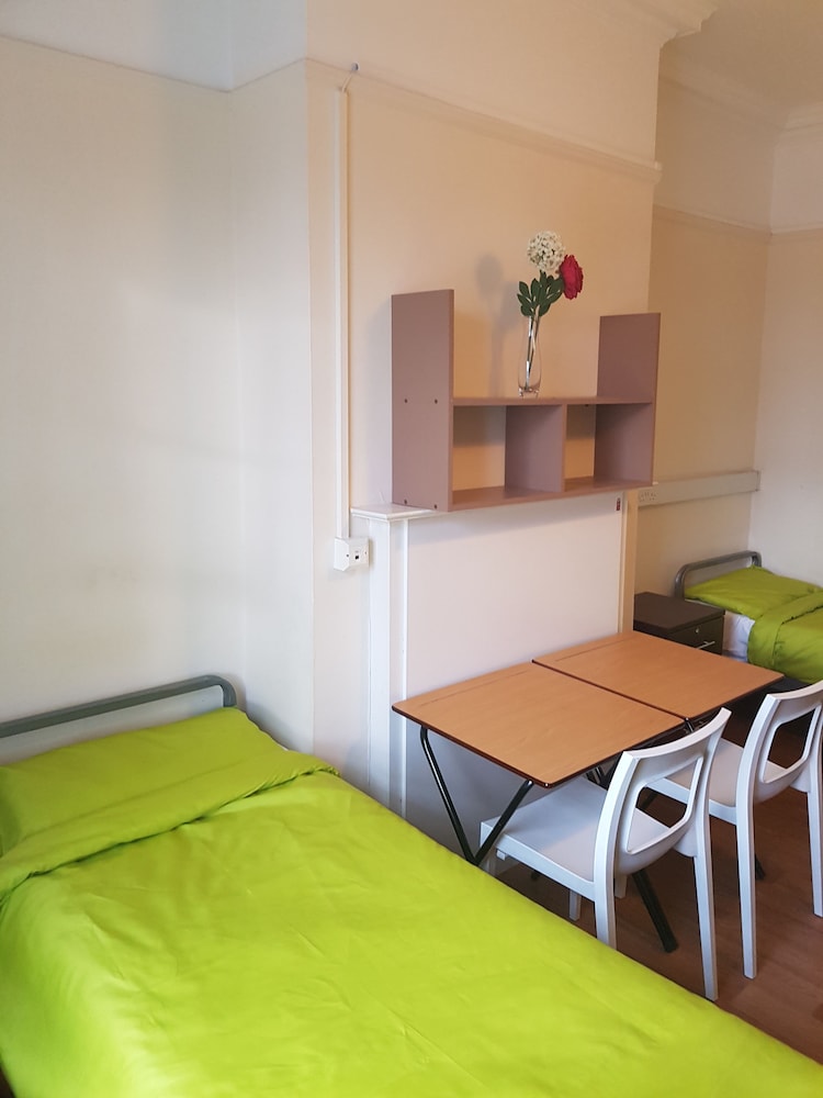 Holland House - Hostel