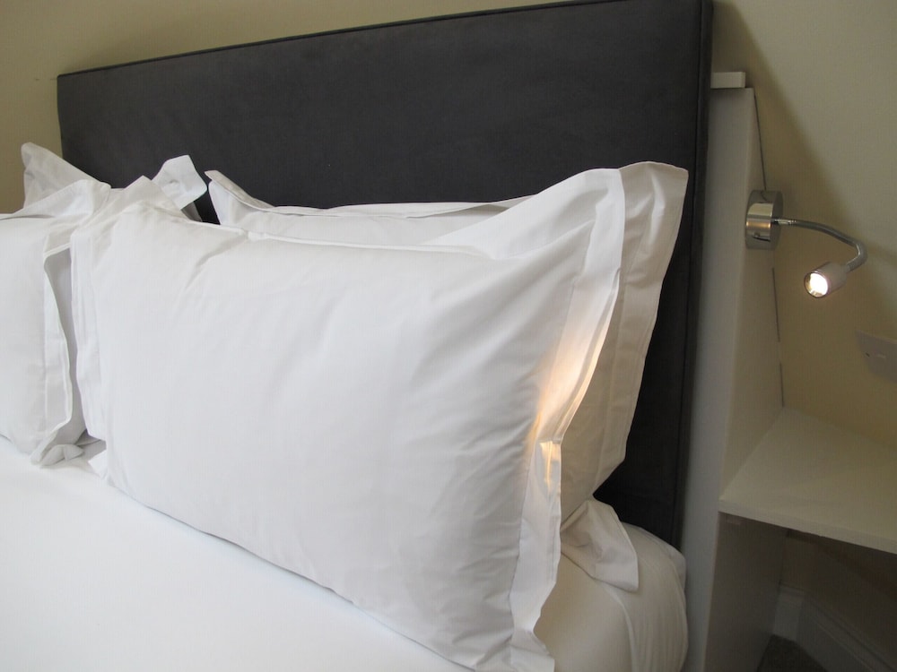 Glenlyn Hotel & Apartments