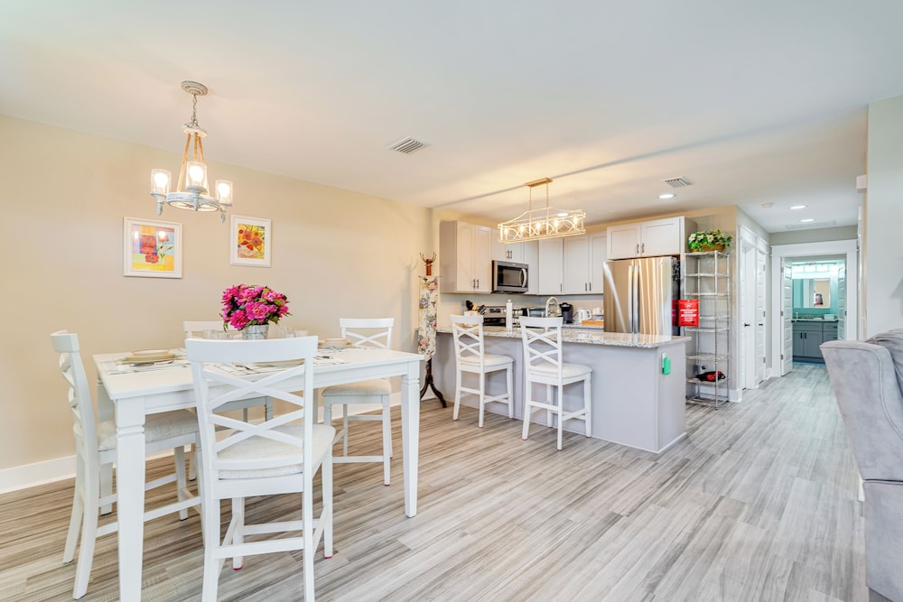 1 Mi to Beach: Dog-friendly PCB Home w/ Backyard!