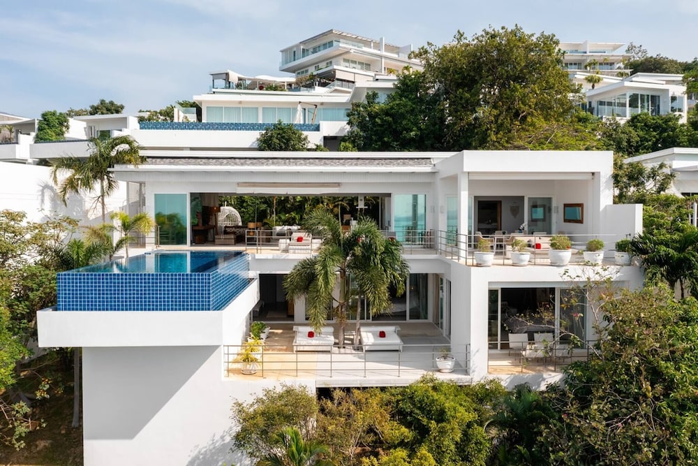 Luxury Sea View Pool Villa L at Unique Residences