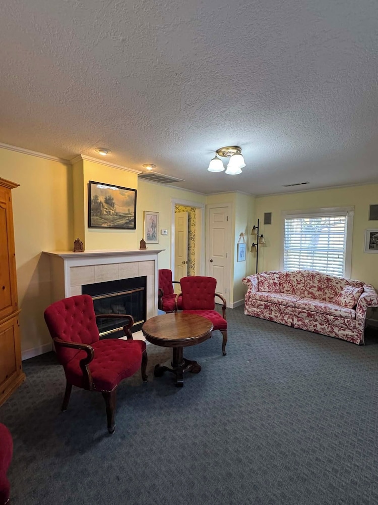 Cottage Nine in Jacksonville