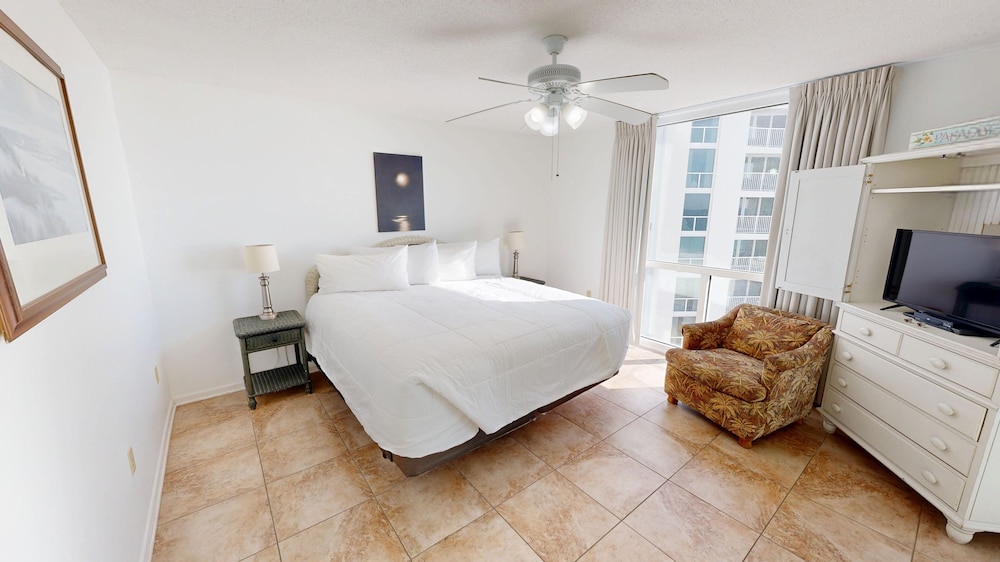 Shoreline Towers 2052 2 Bedroom Condo