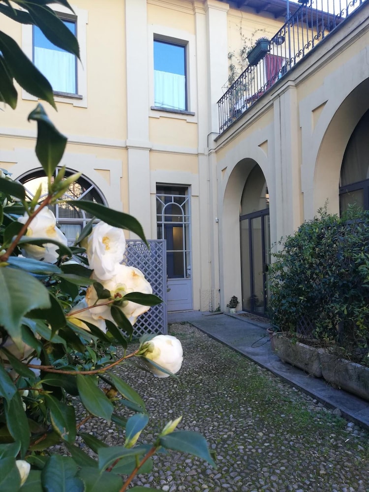 Lisander Bed & Breakfast