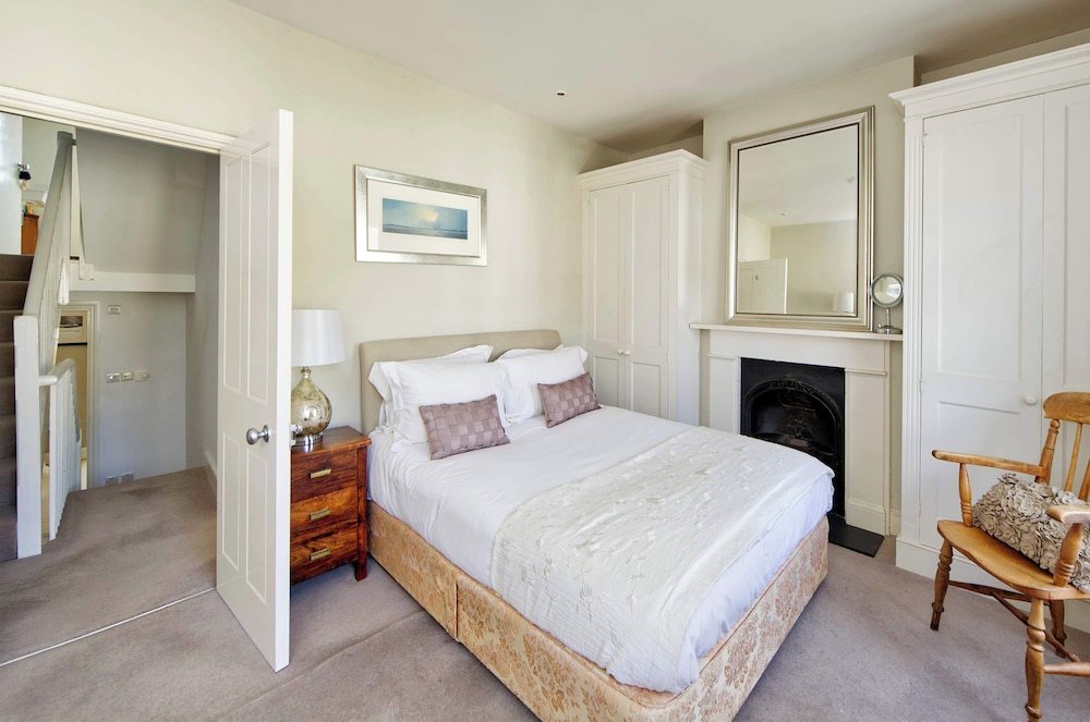 Stunning 3 bed Home With Garden - Wandsworth