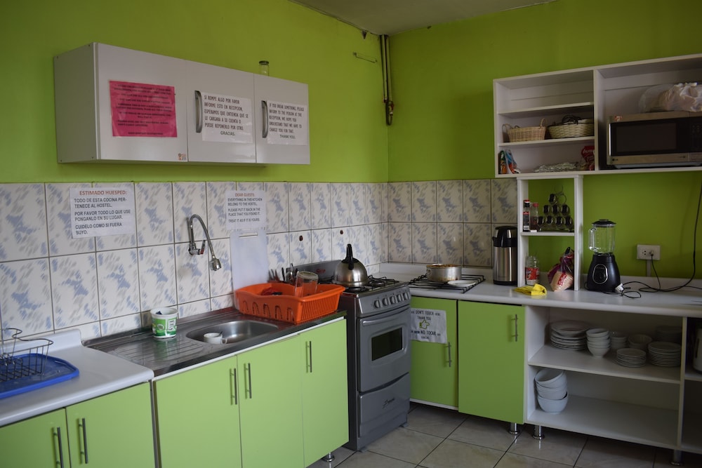 Mango Hostel Bed & Breakfast