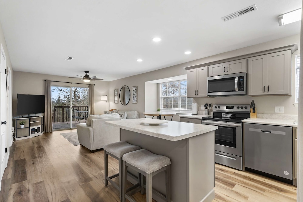 Modern Comfort Retreat