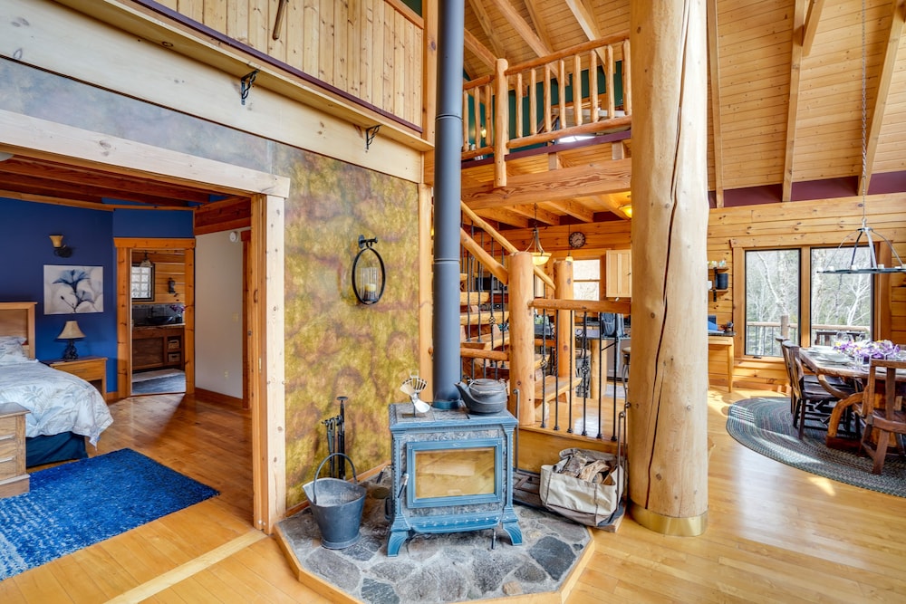 Massachusetts Vacation Rental w/ Deck & Grill