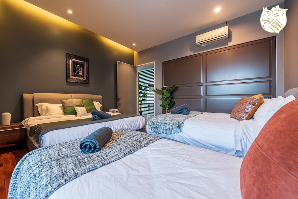 Spacious Pool Villa Tmn Emas Ukay Ampang photo 6