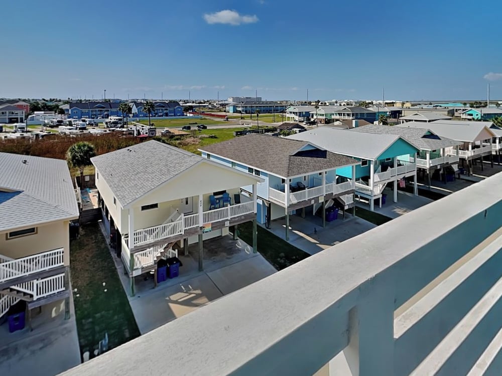 Port A's Flip Flops & Pop Tops by Silver Sands Vacation Rentals