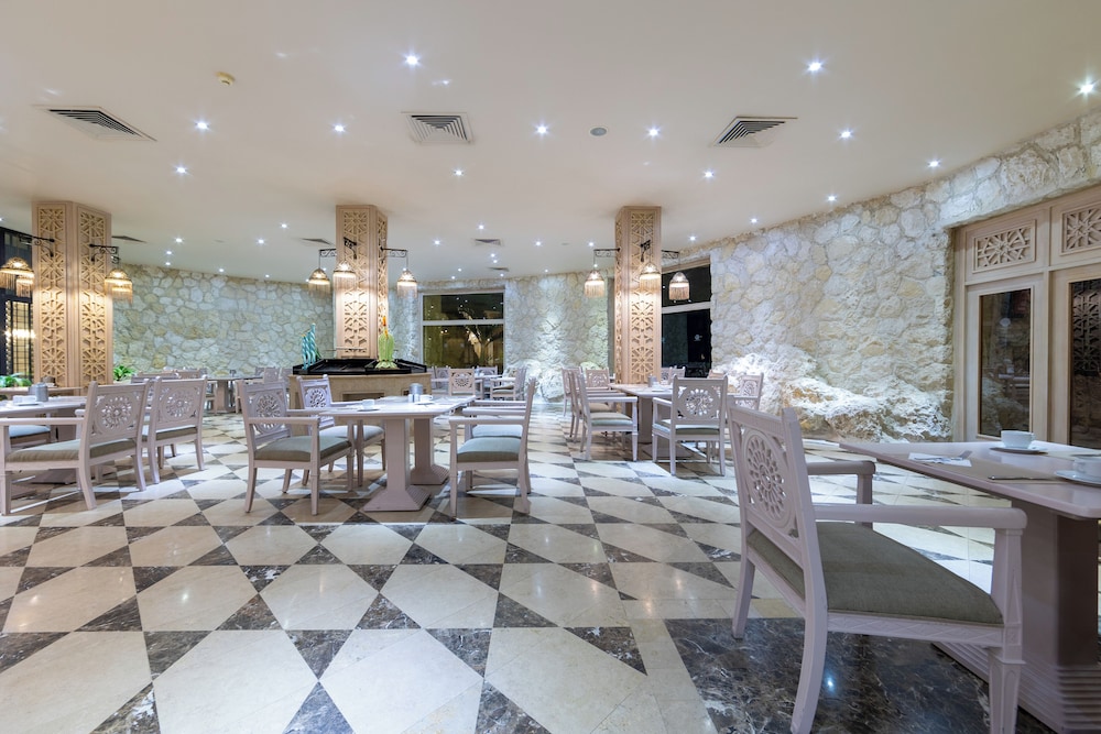 The Makadi Spa Hotel Couples 18 plus