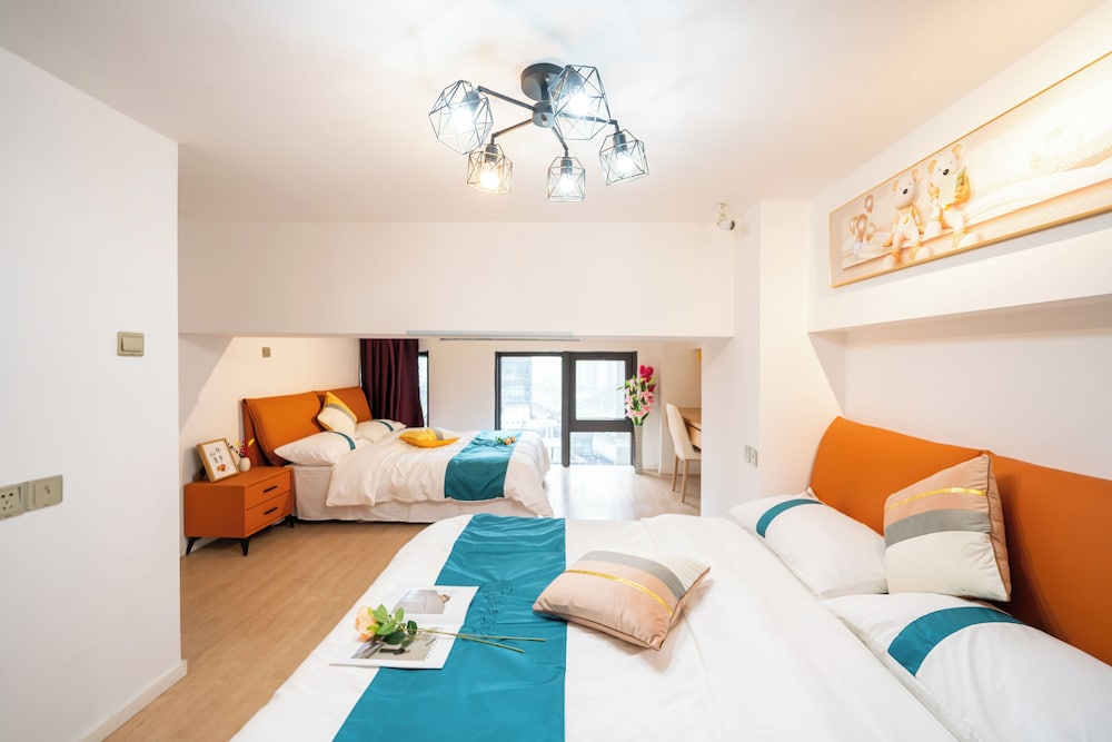 Shanghai Hills & Wanye Spacious Family Suites