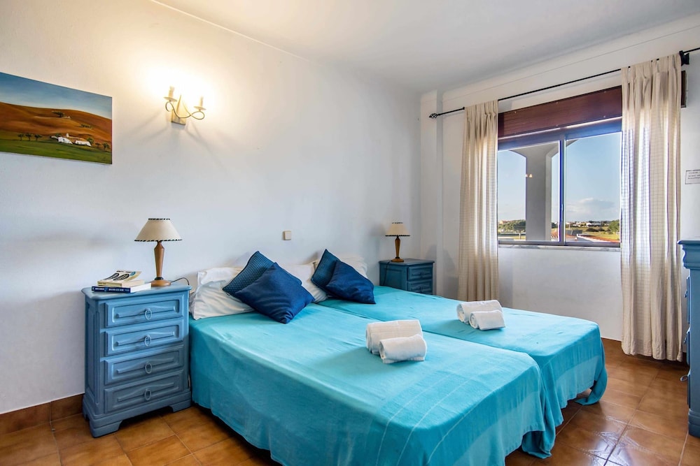 Casa Falesia T2 - 5 min From the Beach - Wifi