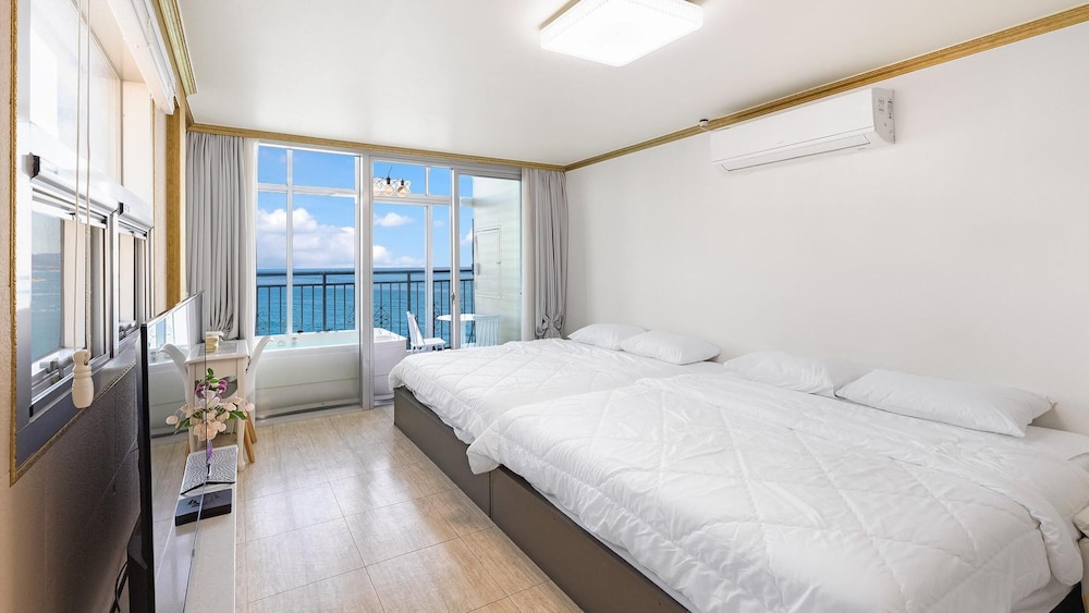 Yeosu Nukim Pension view 3
