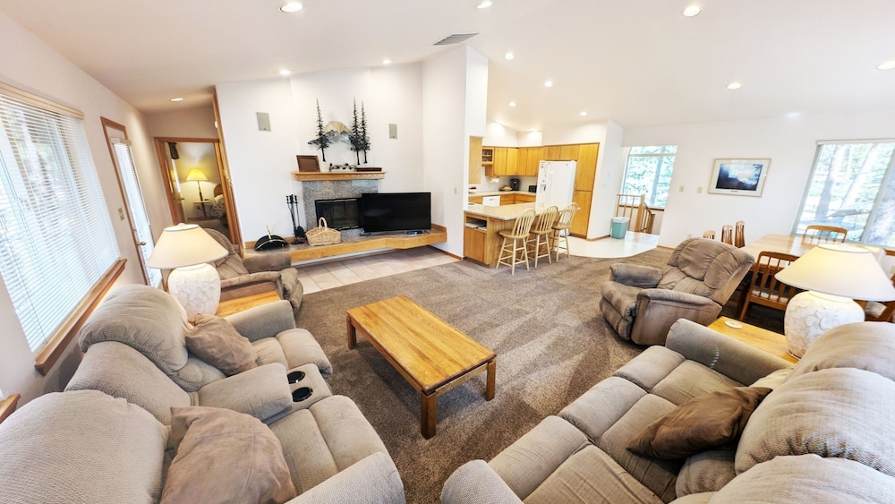 Mt Hood 13 4 Bedroom Home
