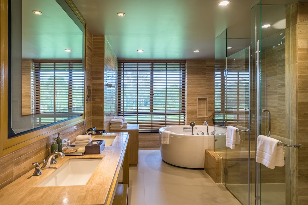Dusit Thani Krabi Beach Resort 49