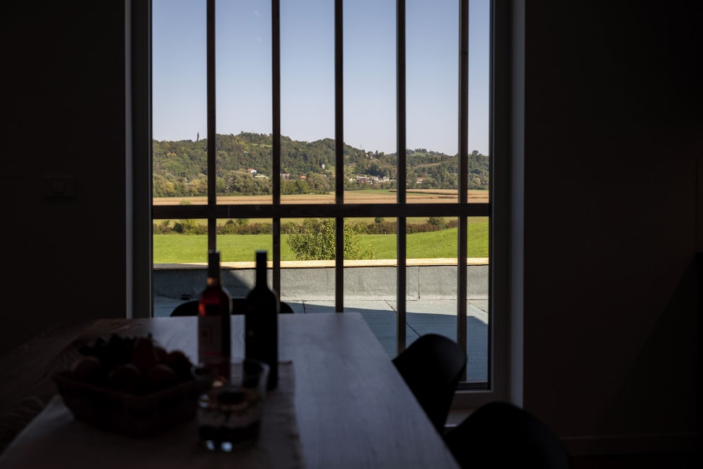Winery and Apartments Marof