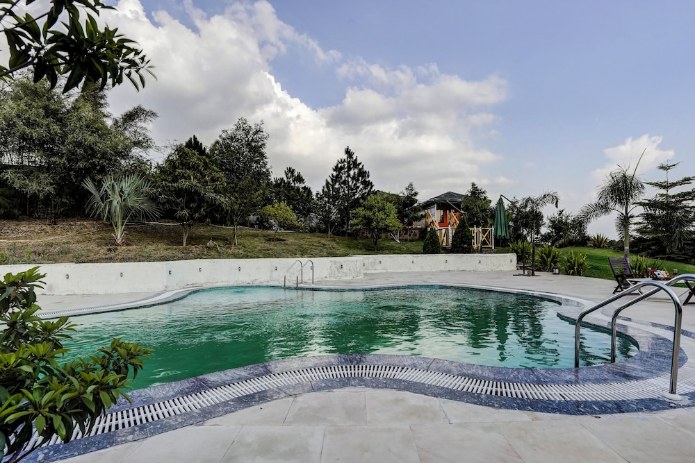 Alaya Stays Fortezza | Pet-friendly 6-BHK Farmhouse With Private Pool