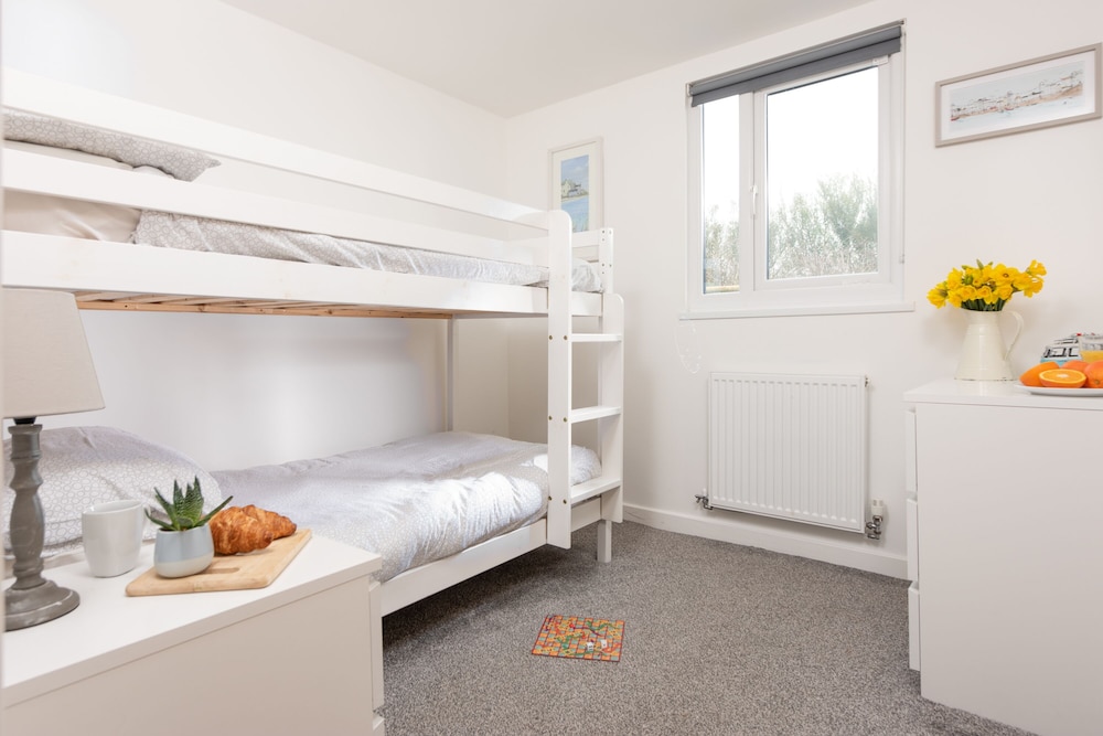 Wheal Rose Lodge