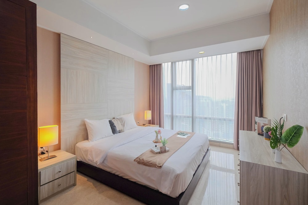 Elegant Earth Tone 3Br At Ciputra World 1 Apartment