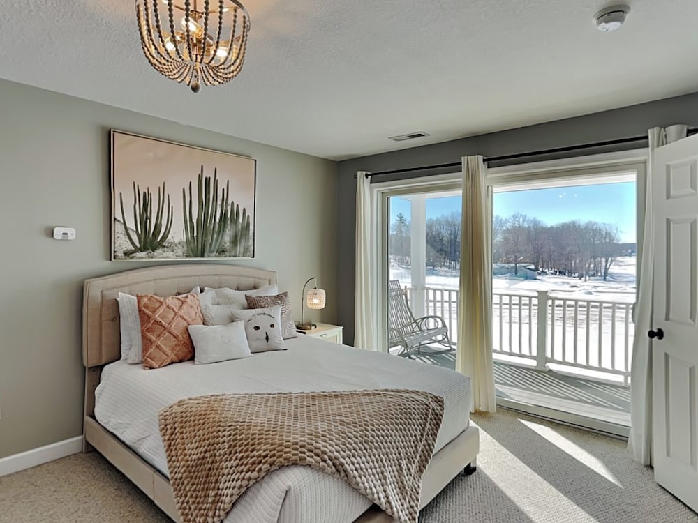 Dacha Verde by Taylor Made Deep Creek
