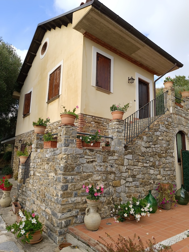 AGRITURISMO  LA FOCAZZA